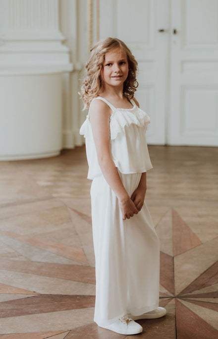 Witte losse broek en bijpassende top